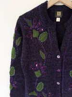 Lade das Bild in den Galerie-Viewer, Cardigan Wolle Mohair Chenille Stick Blumen (S)
