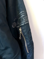 Lade das Bild in den Galerie-Viewer, *Diesel* Bomberjacke 90s Petrolblau (L-XL)
