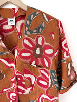 Lade das Bild in den Galerie-Viewer, *Leinen* Bluse Cropped Blumen Print Rost (XL)
