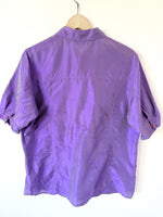 Lade das Bild in den Galerie-Viewer, *Seide* Bluse Premium Basic Flieder Shiny (L)
