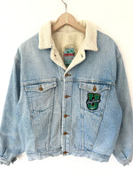 Lade das Bild in den Galerie-Viewer, Sherpa Jeansjacke 80s Patch Teddy (M-L)
