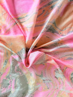 Lade das Bild in den Galerie-Viewer, Tuch 80s Rosa Pastell Batik XXL
