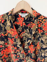 Lade das Bild in den Galerie-Viewer, *Seide* Bluse Cropped Blumen Print Khaki (XL)
