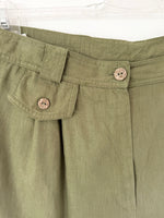 Lade das Bild in den Galerie-Viewer, *Leinen* Bermuda Shorts Basic Lindgrün (L-XL)

