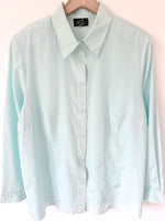 Lade das Bild in den Galerie-Viewer, *Seide* Bluse Premium Basic Pastell Mint (L)
