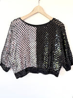 Lade das Bild in den Galerie-Viewer, Cropped Pullover 80s Pailletten Silber (L)
