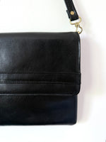 Lade das Bild in den Galerie-Viewer, Ledertasche Schwarz 80s Clean Clutch
