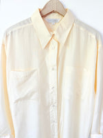Lade das Bild in den Galerie-Viewer, *Seide* Bluse Premium Basic Creme (L)
