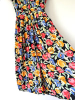 Lade das Bild in den Galerie-Viewer, Kleid 80s Blumen Print Schwarz (S-M)
