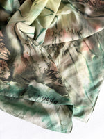 Lade das Bild in den Galerie-Viewer, *Seide* Tuch 80s Handpainted Mint Peach

