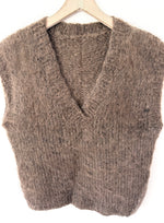 Lade das Bild in den Galerie-Viewer, *Mohair Wolle* Pullunder Handmade Braun (L-XL)

