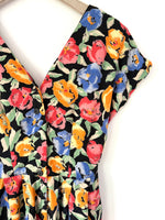 Lade das Bild in den Galerie-Viewer, Kleid 80s Blumen Print Schwarz (S-M)
