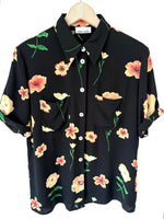 Lade das Bild in den Galerie-Viewer, Bluse 80s Blumen Print Perlmutt (M-L)
