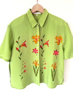 Lade das Bild in den Galerie-Viewer, *Kupferseide* Bluse 80s Blumen Lindgrün (XL)
