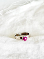 Lade das Bild in den Galerie-Viewer, *925 Sterling Silber* Vintage Bandring Berry (56/16)
