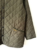 Lade das Bild in den Galerie-Viewer, *Barbour* Eskdale Jacket Khaki Kord (M-L)
