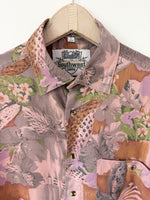 Lade das Bild in den Galerie-Viewer, Hemd 80s Altrosa Jungle Print (L)
