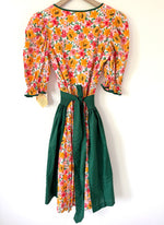 Lade das Bild in den Galerie-Viewer, *Wiesn Kollektion* Dirndl Kleid Blumen Print Neu (L)
