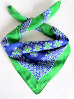 Lade das Bild in den Galerie-Viewer, Tuch 70s Bandana Blumen Blau Grün
