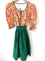 Lade das Bild in den Galerie-Viewer, *Wiesn Kollektion* Dirndl Kleid Blumen Print Neu (L)
