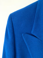 Lade das Bild in den Galerie-Viewer, *Escada* RARE Blazer Zweireiher Angora Blau (M)
