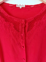 Lade das Bild in den Galerie-Viewer, *Seide* Bluse Loch Stickerei Rot (M-L)
