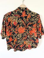 Lade das Bild in den Galerie-Viewer, *Seide* Bluse Cropped Blumen Print Khaki (XL)
