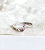 Lade das Bild in den Galerie-Viewer, *925 Sterling Silber* Vintage Ring Wave Rosa (58/18)
