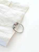 Lade das Bild in den Galerie-Viewer, *925 Sterling Silber* Vintage Ring Kristall Trio (53/13)
