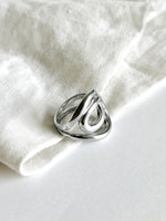 Lade das Bild in den Galerie-Viewer, Ring 14k Silber Statement Lines
