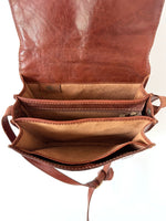 Lade das Bild in den Galerie-Viewer, *The Bridge* Ledertasche 80s Braun
