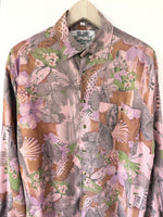 Lade das Bild in den Galerie-Viewer, Hemd 80s Altrosa Jungle Print (L)
