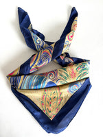 Lade das Bild in den Galerie-Viewer, *Seide* Tuch Handpainted Asien Pastell
