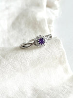 Lade das Bild in den Galerie-Viewer, *925 Sterling Silber* Vintage Ring Diamond Lila (56/16)
