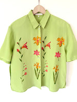 Lade das Bild in den Galerie-Viewer, *Kupferseide* Bluse 80s Blumen Lindgrün (XL)
