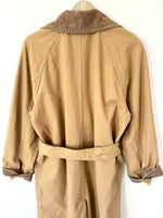 Lade das Bild in den Galerie-Viewer, *Levis* Trenchcoat Mantel Cord Kragen Workwear (M-L)
