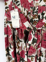 Lade das Bild in den Galerie-Viewer, *Wiesn Kollektion* Kleid Folklore Leinen Rosen (M)
