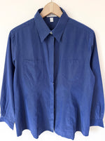 Lade das Bild in den Galerie-Viewer, *Seide* Bluse Premium Basic Blau Perlmutt (L)
