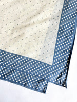 Lade das Bild in den Galerie-Viewer, Tuch 70s Bandana Streifen Dots Blau
