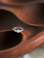 Lade das Bild in den Galerie-Viewer, *925 Sterling Silber* Vintage Ring Kristall (52/12)

