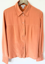 Lade das Bild in den Galerie-Viewer, *Seide* Bluse Premium Basic Peach Manschetten (L)
