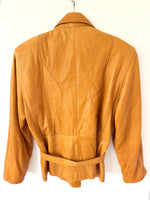 Lade das Bild in den Galerie-Viewer, Lederjacke 80s Cognac Muschel (S-M)
