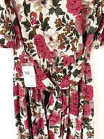 Lade das Bild in den Galerie-Viewer, *Wiesn Kollektion* Kleid Folklore Leinen Rosen (M)
