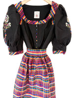 Lade das Bild in den Galerie-Viewer, *Wiesn Kollektion* RARE Dirndl Kleid Wildseide Blumen Stick (L)
