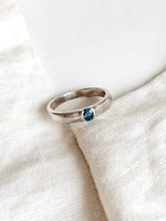 Lade das Bild in den Galerie-Viewer, *925 Sterling Silber* Vintage Bandring Galaxy (56/16)
