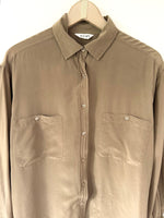 Lade das Bild in den Galerie-Viewer, *Joop* Bluse Seide Premium Basic Khaki (L)
