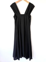 Lade das Bild in den Galerie-Viewer, *Leinen* Trägerkleid Handmade Premium Basic Schwarz (M-L)
