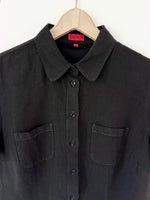 Lade das Bild in den Galerie-Viewer, *Leinen* Bluse Cropped Premium Basic Schwarz (M)
