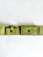 Lade das Bild in den Galerie-Viewer, Ledergürtel mit Taschen 70s Olivegrün (70-85)
