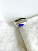 Lade das Bild in den Galerie-Viewer, *925 Sterling Silber* Vintage Siegelring Royalblau (48/8)

